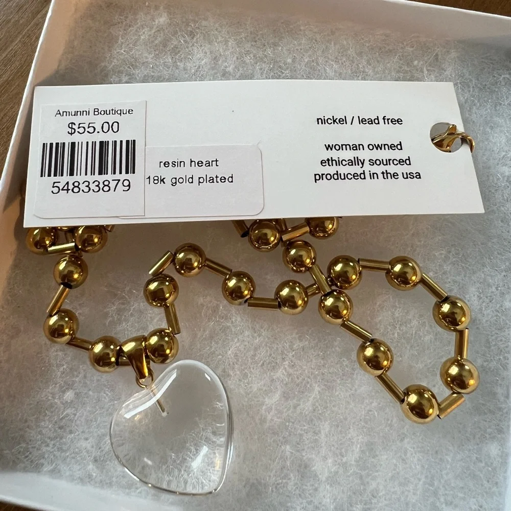 Peter + June Heart Necklace Gold - Picture 4 of 4